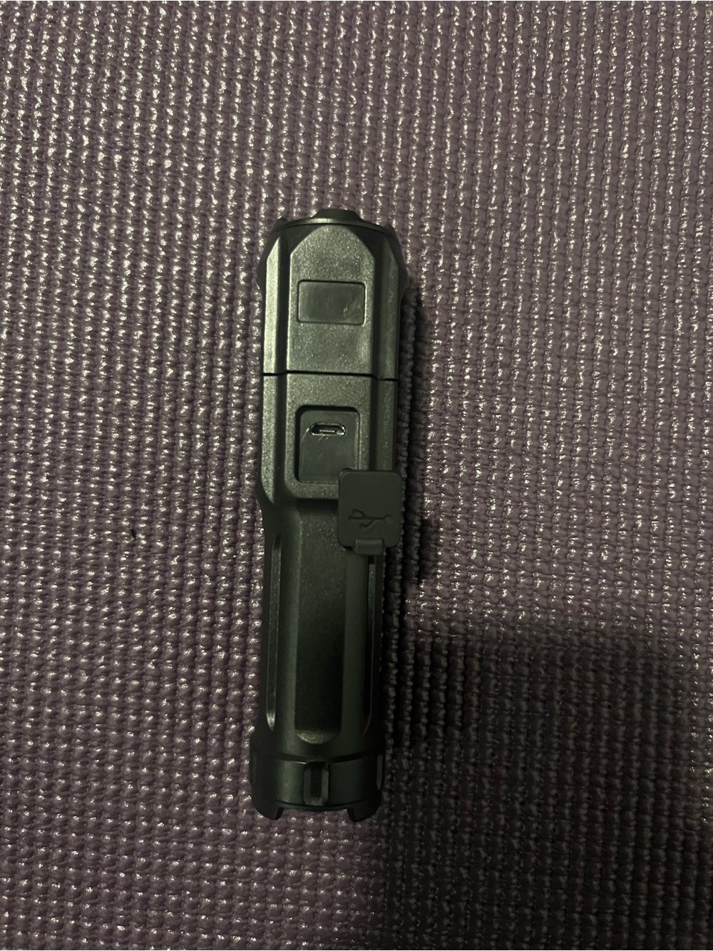 Compact Black LED Flashlight with Single-Button Control - Picture 5 of 5